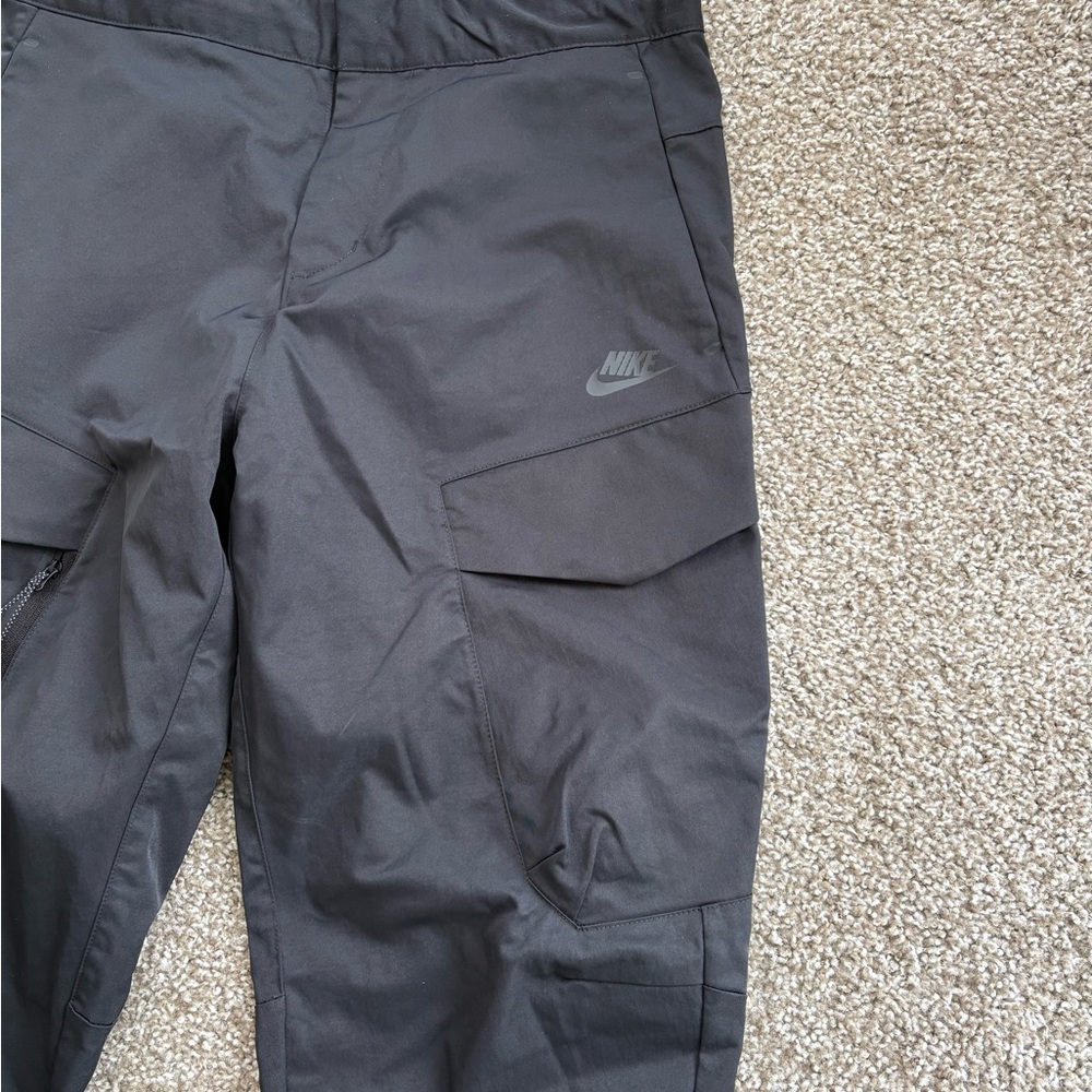 Nike Men's Dark Cargo Pants - Picture 6 of 11